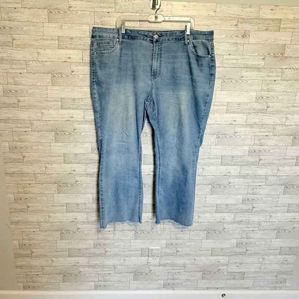 Vanilla Star‎ Womens Jeans Size 22W Light Wash Bootcut Raw Hem Denim Stretch